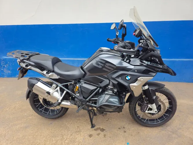 GS 1250 triple black