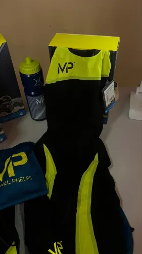 NOVO TRAJE DE NATAÇÃO MICHAEL PHELPS AQUASPHERE COMPETIÇÃO FEMININO 24