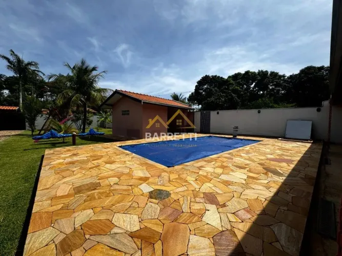 Chácara à venda em Santana, com 211m² de área construída, 2 quartos, piscina, área gourmet