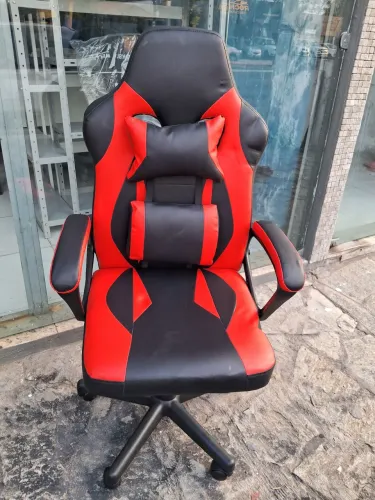 Cadeira  giratória gamer mostruário 