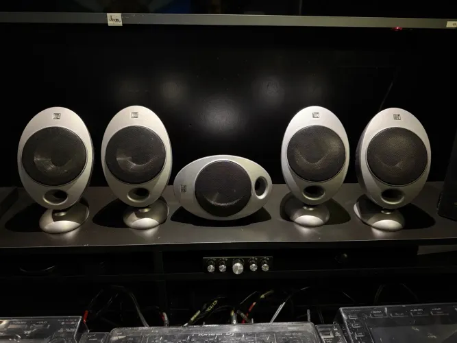 Kit 5 caixas de som KEF HTS2001 