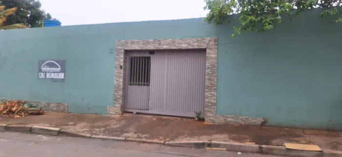 Lote com 2 casas à venda no itapõa-DF. 