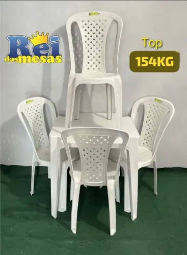 JOGO DE PLÁSTICO ( 1 MESA C/ 4 CADEIRAS)