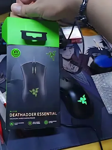 Mouse Razer DeathAdder Essencial - Novo e Lacrado