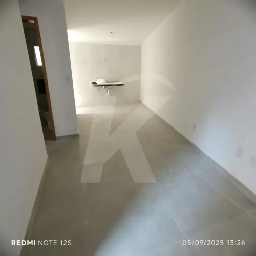Condominio Apartamento 2 Quartos, Quintal e 1 Vag de Garagem em Santana