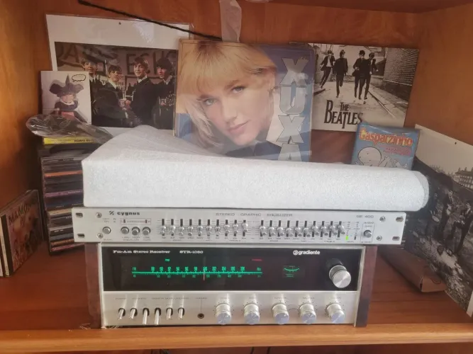 Receiver Gradiente STR-1050.