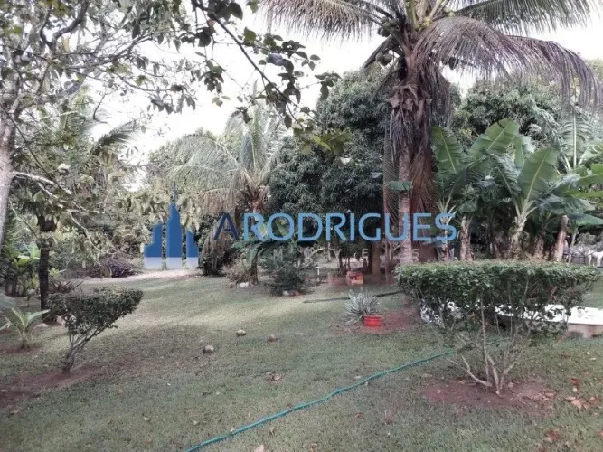 Oportunidade: Sítio com 3 quartos, 2 salas, 1 banheiro, 3 vagas de garagem e 2.780,00 m² n
