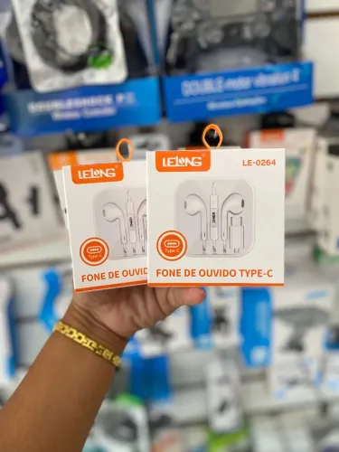 Fone de ouvido com fio tipo C e iphone - ENTREGA A DOMICÍLIO 