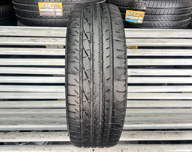 Pneu 185/65/15 Goodyear Eagle Sport / Pneu 185/65R15