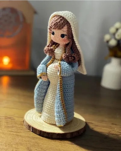 Virgem Maria Nossa Senhora Santinha Santa Grávida Amigurumi Crochê Feito à Mão Artesanal