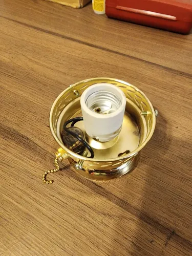 Soquete Dourado para Ventilador de Teto