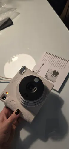 Câmara instantânea ( popularmente chamada de polaroid ) fujifilm instax square sq1