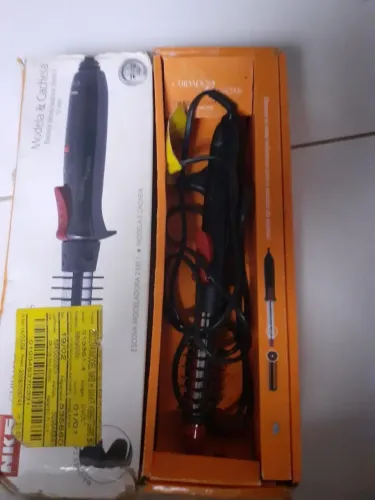 Bigudinho deixa o cabelo enrrolando sem trabalho 