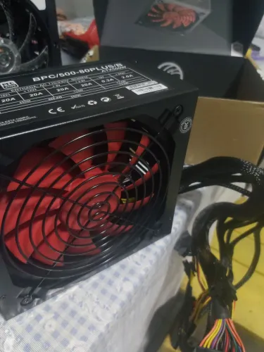 Fonte ATX 500W 80+ Bronze - Nova e funcionando!<br>