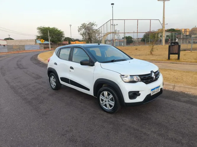 Renault Kwid 2018, IPVA pg, troco ou vendo 