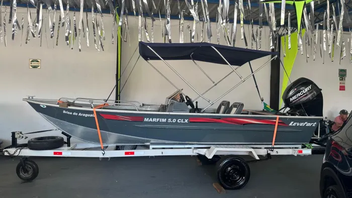 Lancha de passeio/pesca  levfort