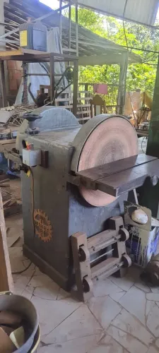 Lixadeira de Disco Wibra