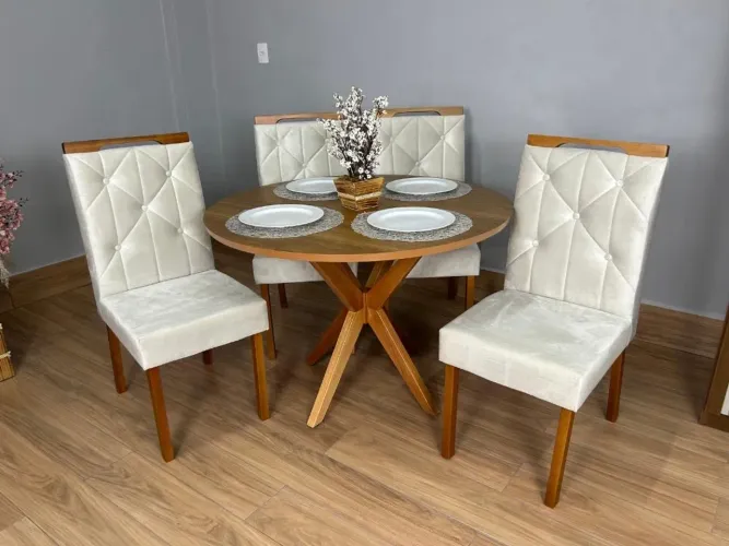 Mesa de Jantar Simpatia 1.08×1.08 Circular Com 4 cadeiras Jasmim - Madeira maciça 