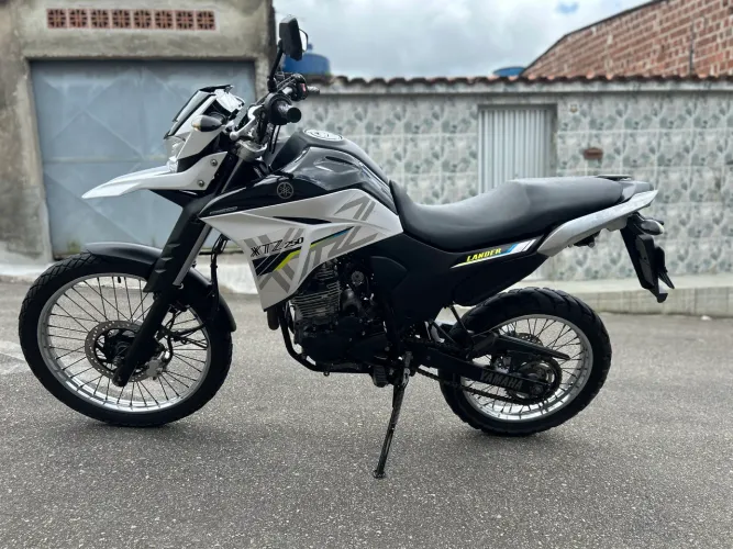 Yamaha XTZ 250 Lander blueflex (ACEITO TROCAS)
