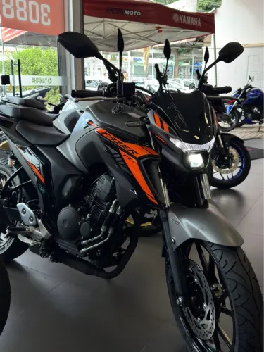FAZER 250 2025 0KM DISPONÍVEL