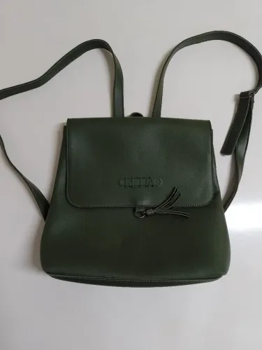 Bolsa feminina de costas - Verde militar estilo mochila