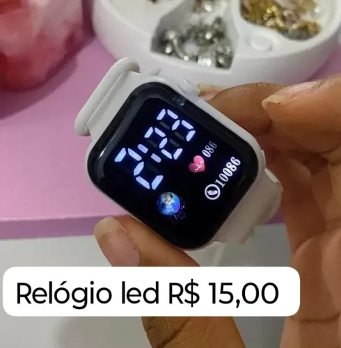 Relógio led branco 