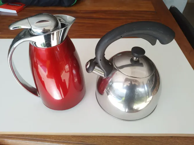 INOX CHALEIRA E GARRAFA TERMICA