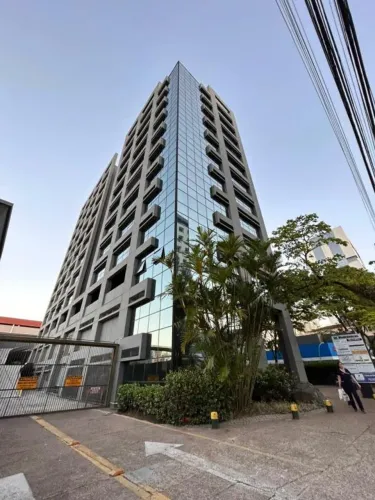SALA COMERCIAL no CENTRO com 0 quartos para LOCAÇÃO, 50 m²