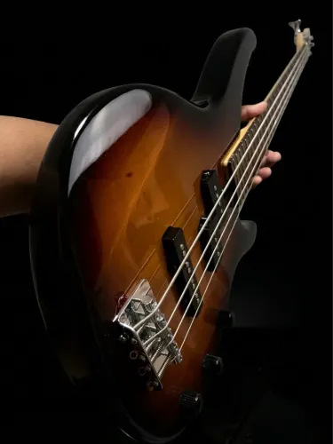 Bass Yamaha TBRX