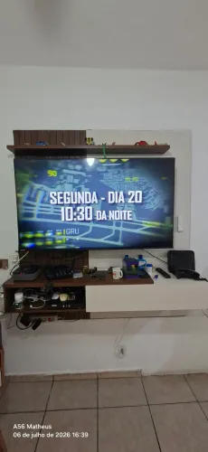 Painel de Tv até 60 polegadas Em bom estado