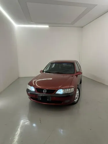 Chevrolet Vectra CD 2.2 16V / 2.0 16V Mec./aut. 1998