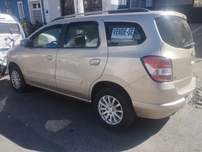 Chevrolet Spin LT 1.8 8V Econo.flex 5P Aut. 2014