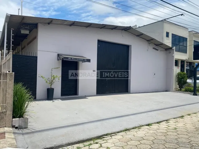 Galpão no Bairro Livre de Enchente