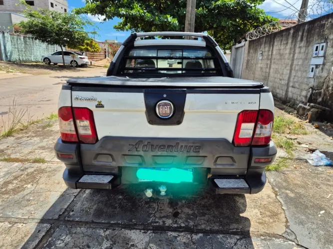 Fiat Strada Adventure 1.8/ 1.8 Locker Flex CE 2012