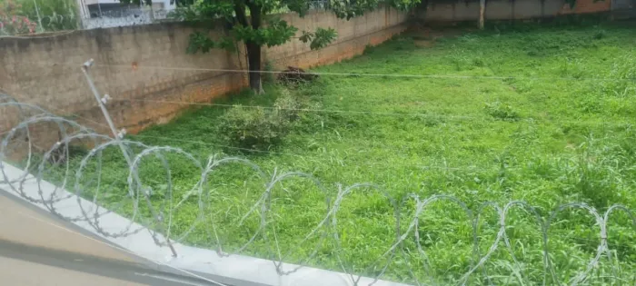 Jaraguá 1...Lote 926 m² com 19,4 metros de frente!!!