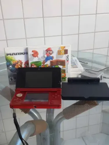 Nintendo 3DS desbloqueado com 5 Jogos e base de carregamento