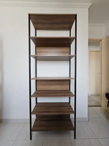 Estante livreiro nogal e preto
