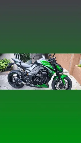 Z1000R Edition 2024 com apenas 8600km