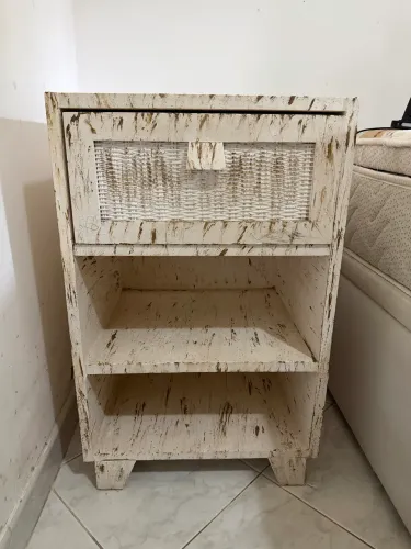 Criado mudo madeira Patina