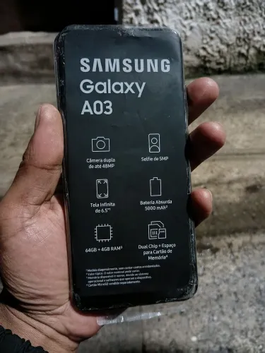 Galaxay Samsung A03 tela danificada 