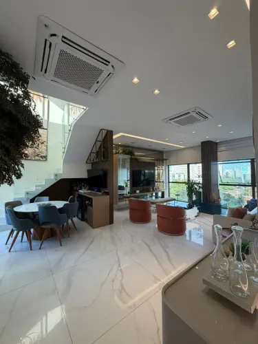 Apartamento Cobertura Duplex em Casa Forte, Recife - Com Piscina - Venda REF: 6450