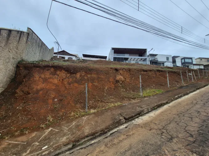 Lote / Terreno - Bom Clima