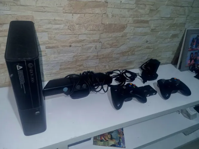 XBOX 360 DESBLOQUEADO - 71 Jogos - ACEITO TROCA POR PS3