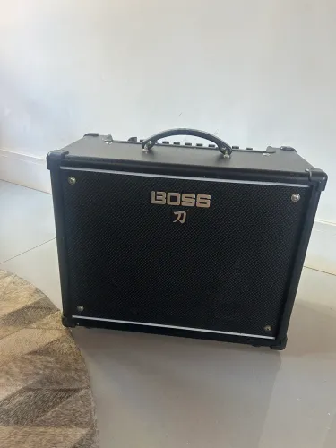 Amplificador Boss Katana 50 MkII - Excelente Estado