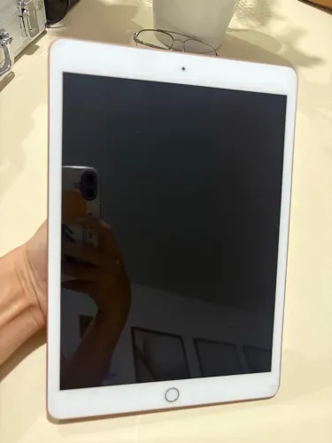 iPad 8 geração em excelente estado de conservação 
