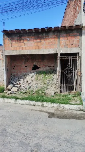 Casa em construção no prado 