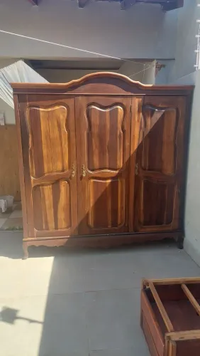 Guarda roupa vintage 3 portas
