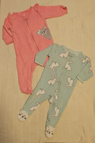 Conjunto de macacões Carters