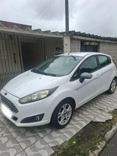 Ford Fiesta SEL 1.6 16V Flex Mec. 5P 2017