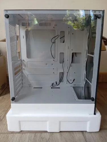 Gabinete Gamer Rise Mode Glass 06X Frost, Sem As Fans